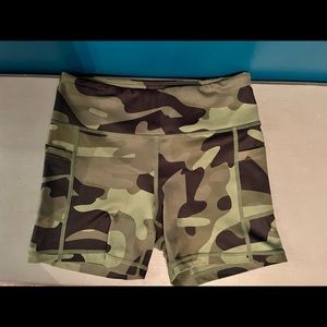 Zyia Camo hustle shorts